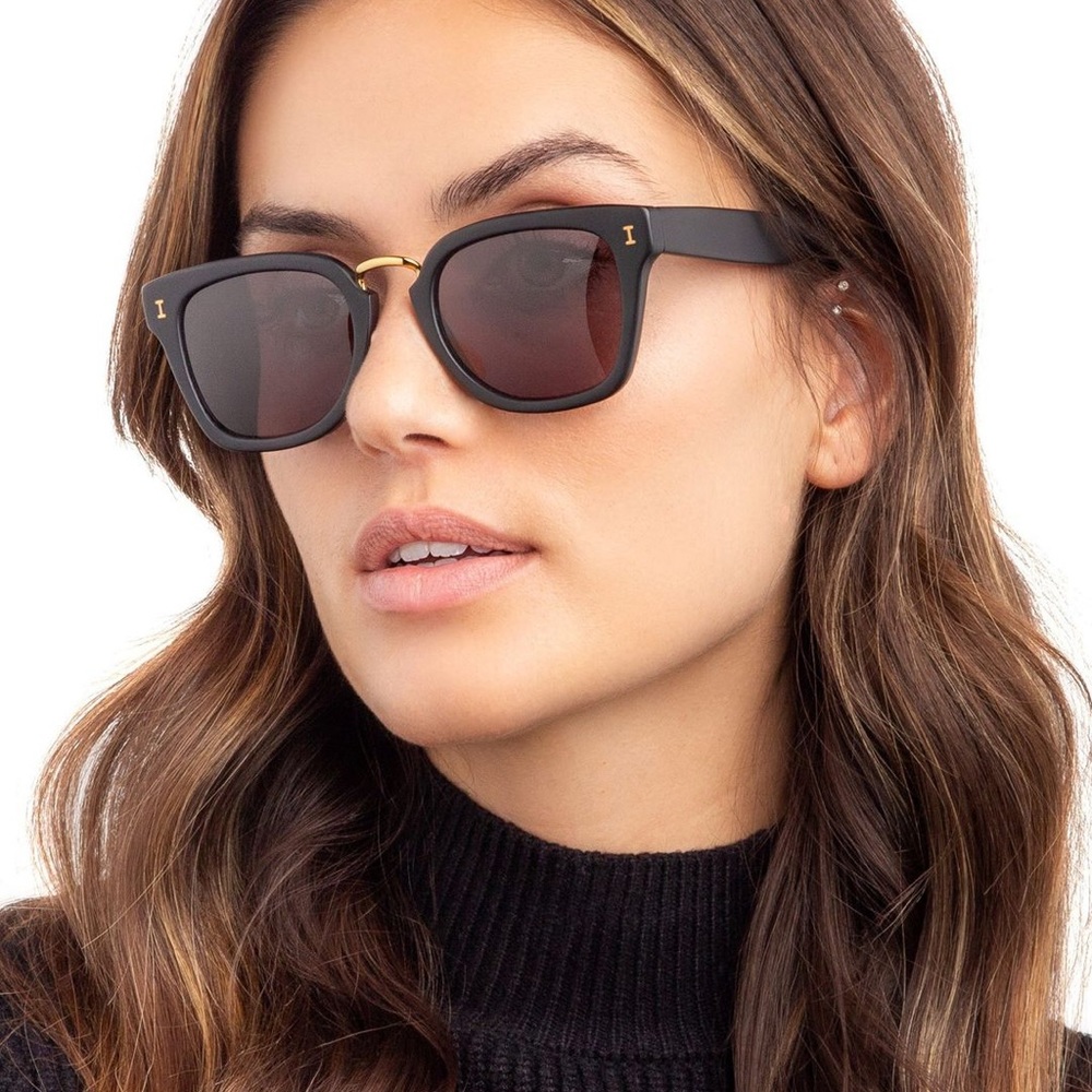 Illesteva Positano Sunglasses - image 1